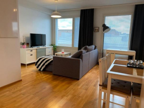 Downtown minimalist apartment with balcony 59m2, Turku